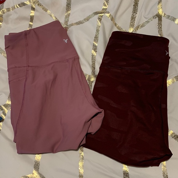 Old Navy Pants - Two Old Navy workout leggings